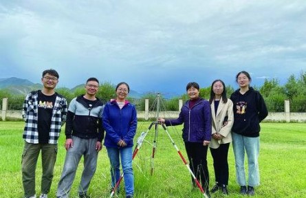 郄秀書：“操控”雷電的女科學家